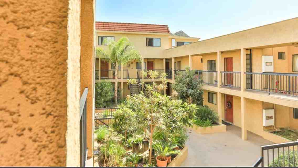 Elm Ave Apartments - Photo 3 of 10