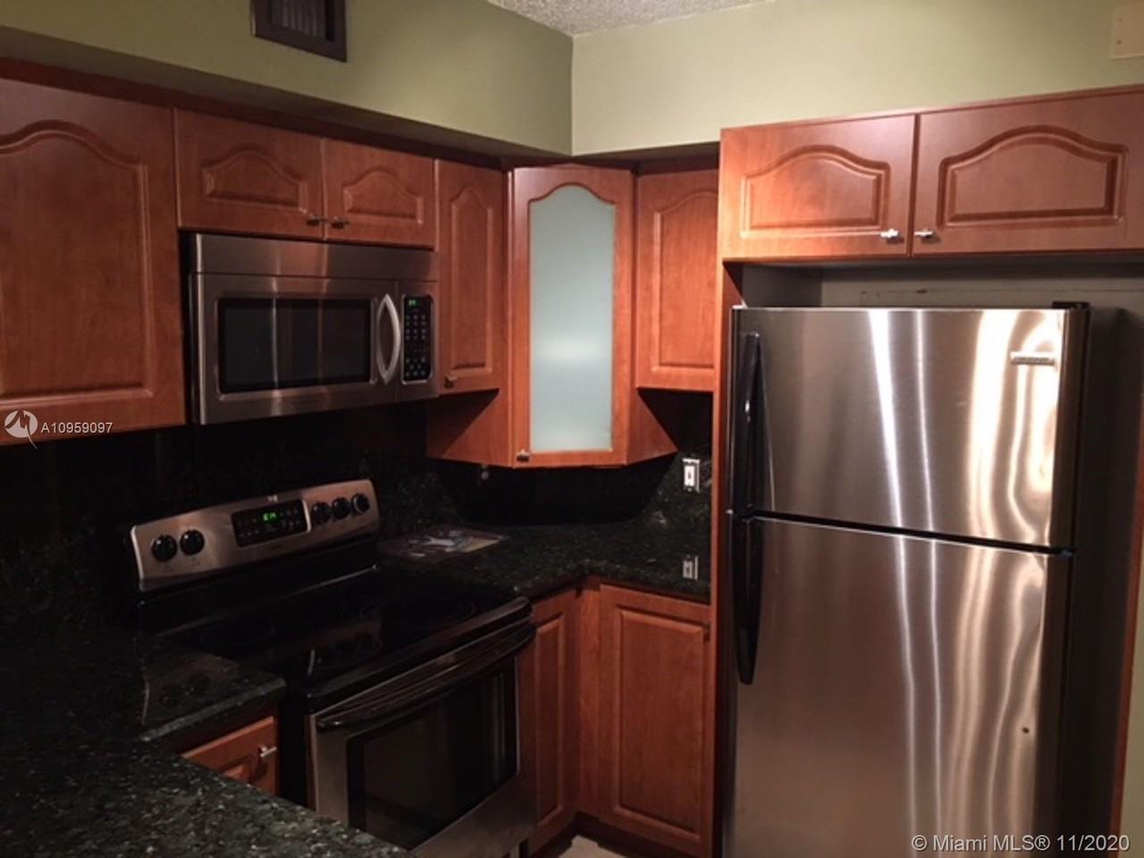 4580 Northwest 107th Avenue - Photo 3 of 9