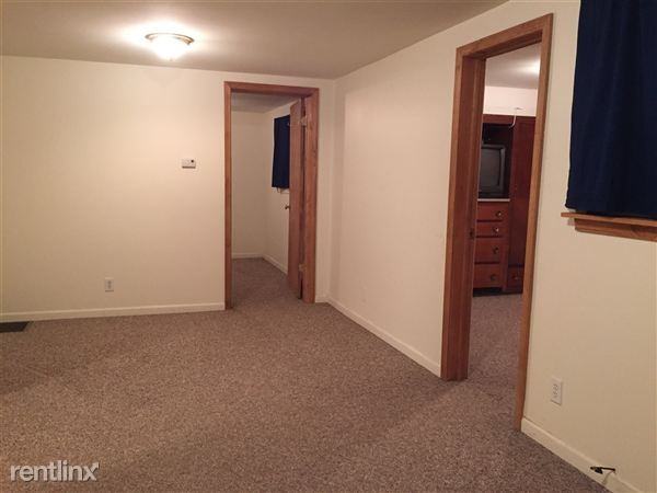 1114 Bingham Ave - Photo 2 of 10