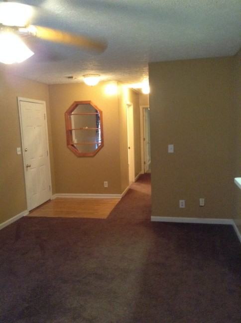 1010 Hogan Rd - Photo 3 of 15