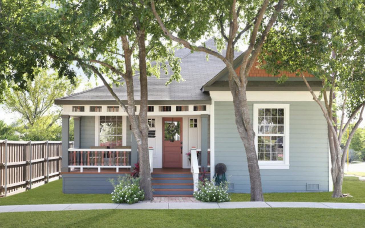 Breathtaking 1940's craftsman home in Historic Dignowity Hill