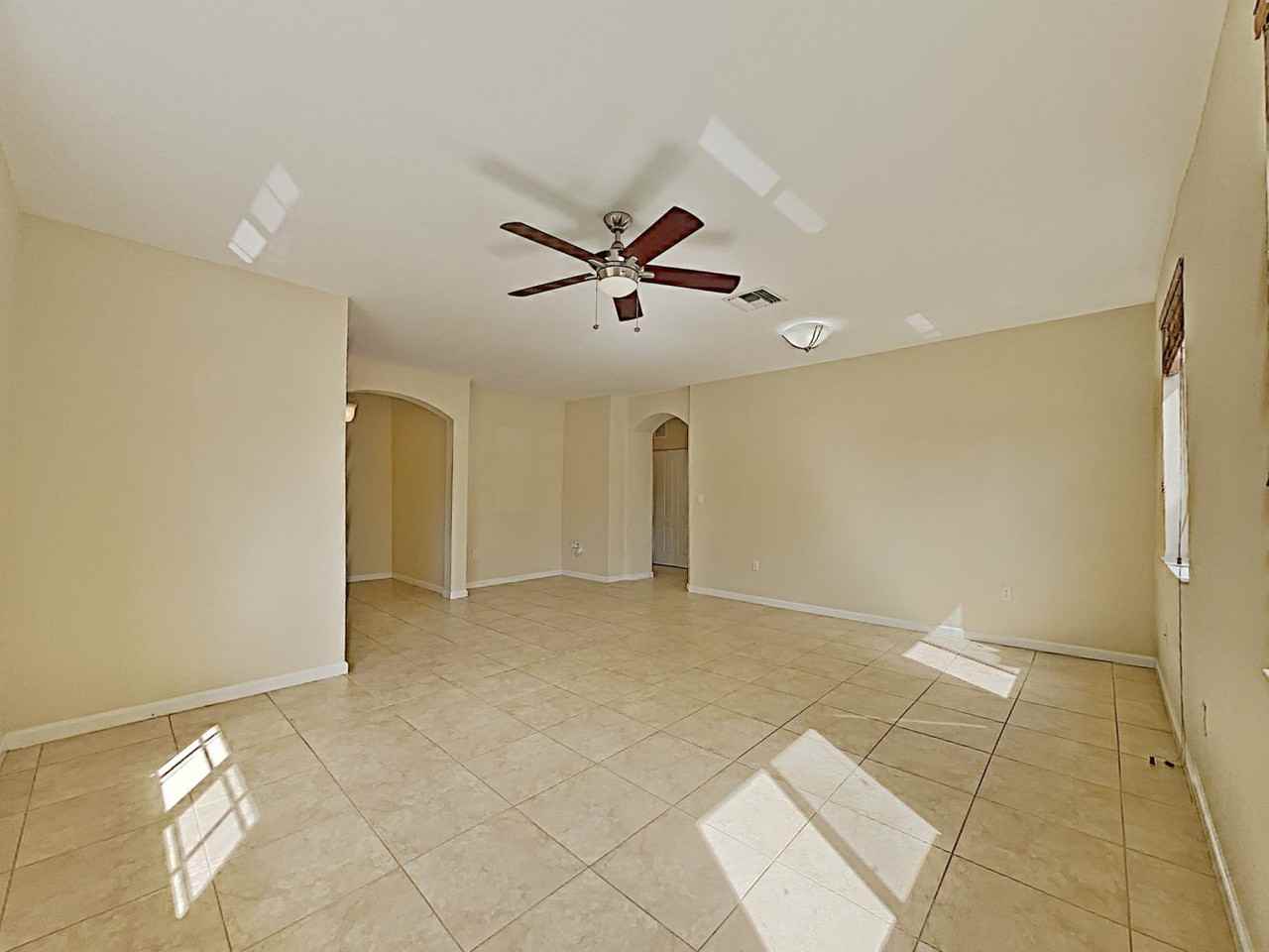 20467 Nw 12th Ave - Photo 3 of 17