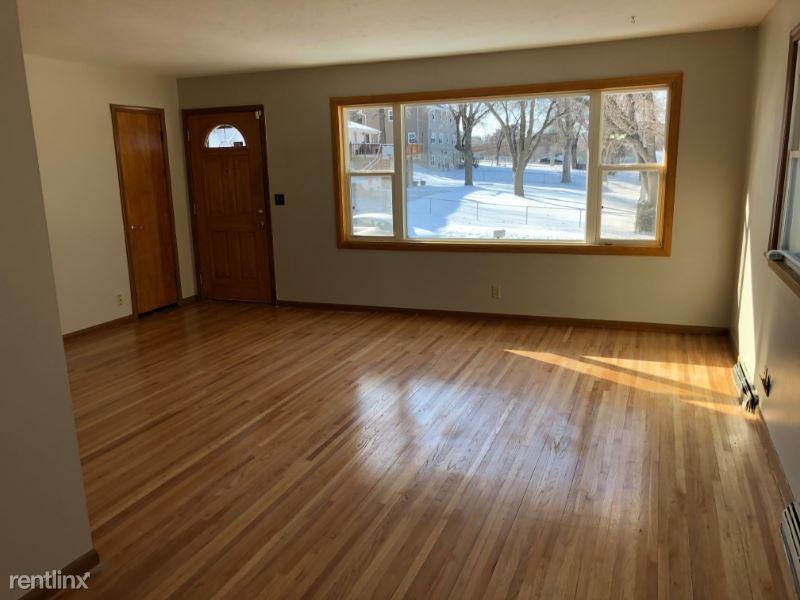 1213 N 89th St - Photo 2 of 20