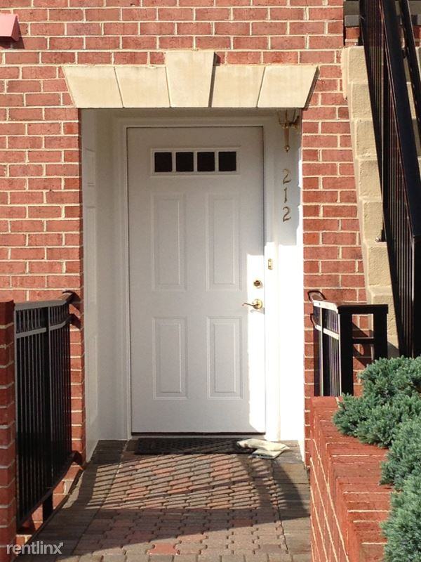 6908 6908 Fairfax Dr 212 - Photo 2 of 44