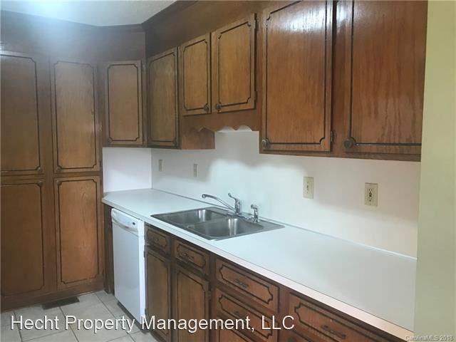 1842 N Ingleside Farm Rd - Photo 2 of 21
