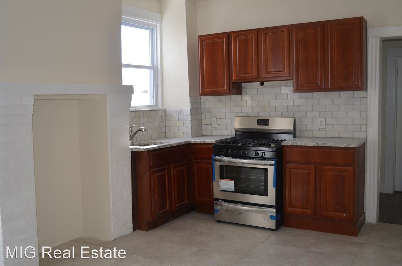 286 Sussex Ave - Photo 2 of 8