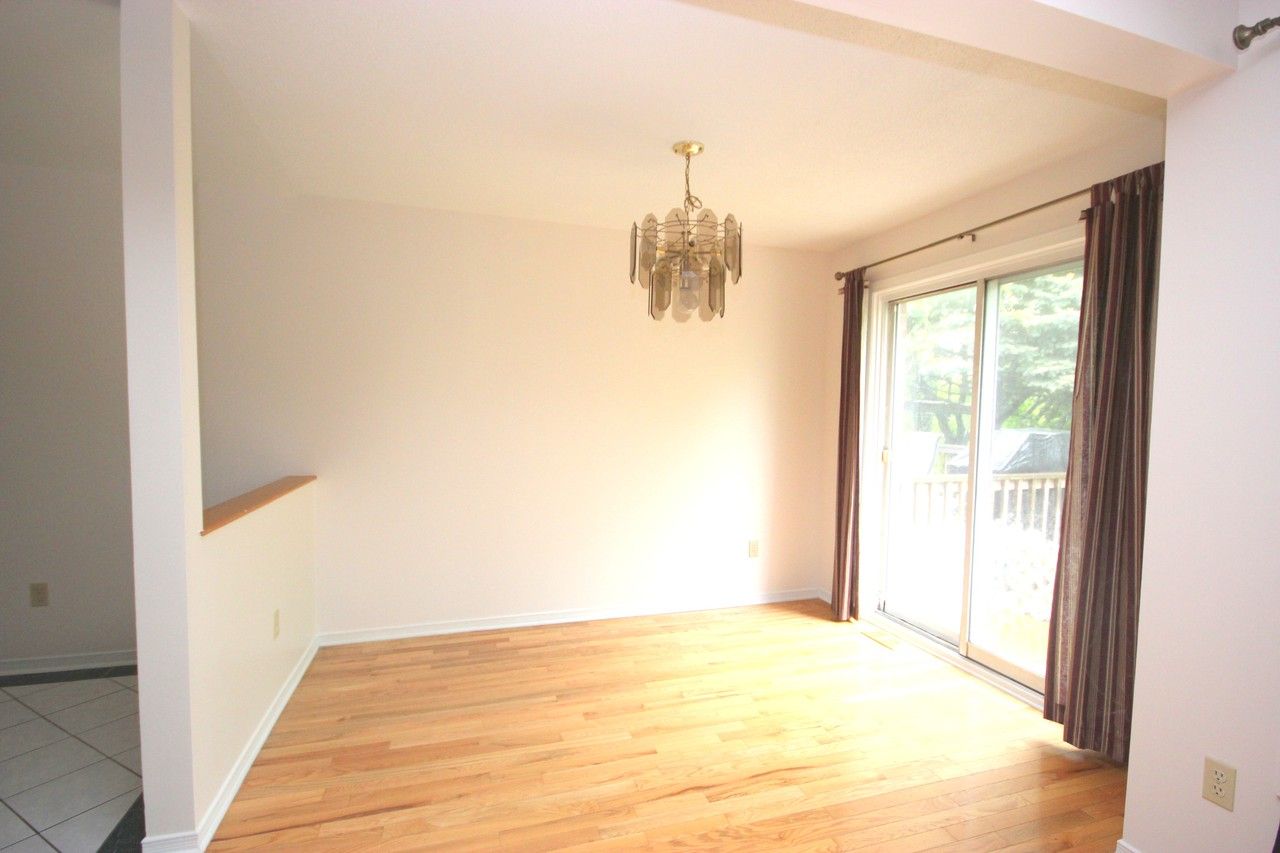76 Southport Dr - Photo 3 of 12