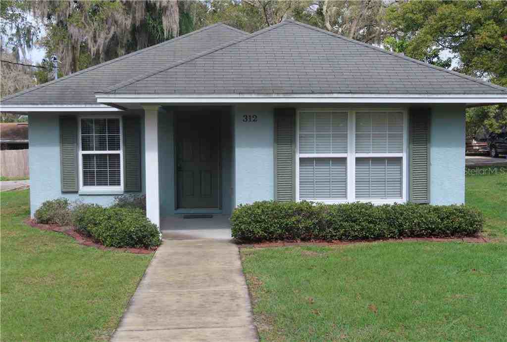 312 E Hibiscus Dr - Photo 2 of 21