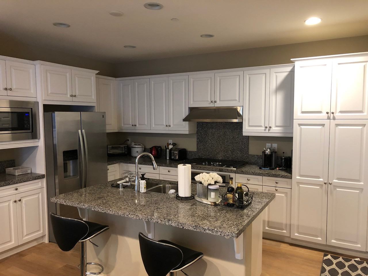 2679 East Pacific Court - Photo 2 of 9