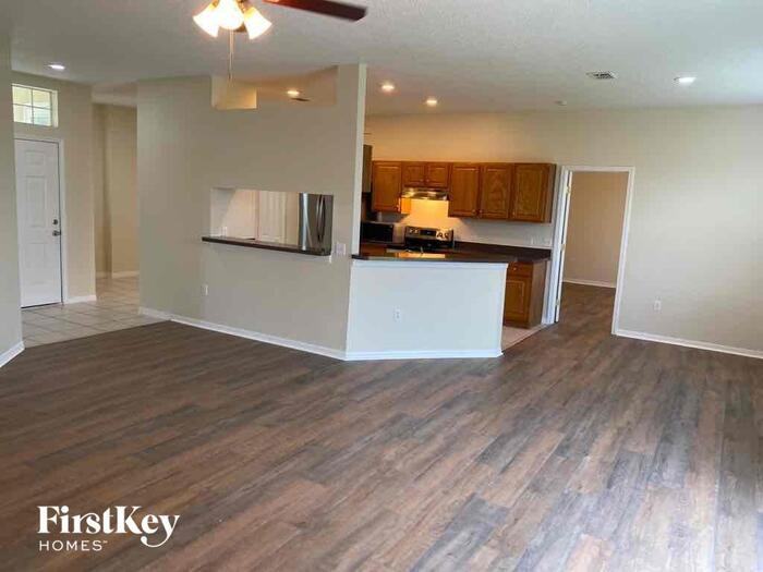3005 Wentworth Pl - Photo 3 of 22
