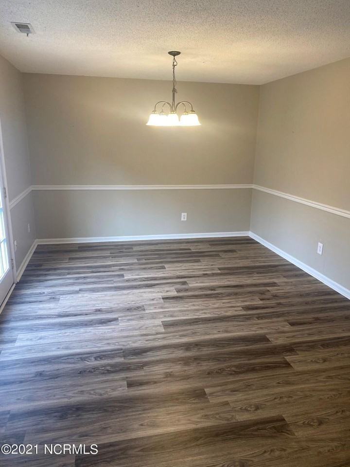 309 Bracken Place - Photo 3 of 8