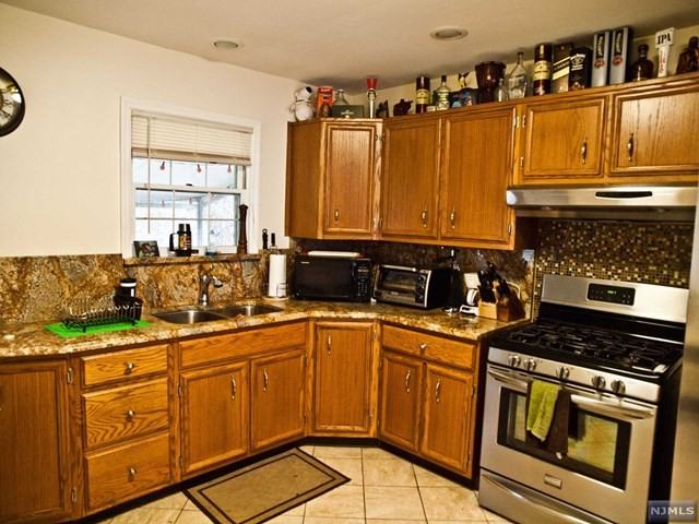 11 Van Duyne Ave - Photo 3 of 11