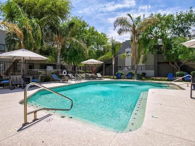 520 N Mesa Dr - Photo 4 of 32