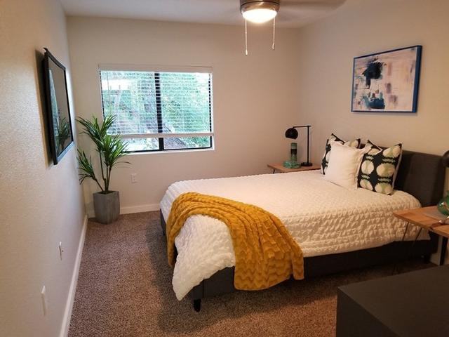 520 N Mesa Dr - Photo 5 of 32