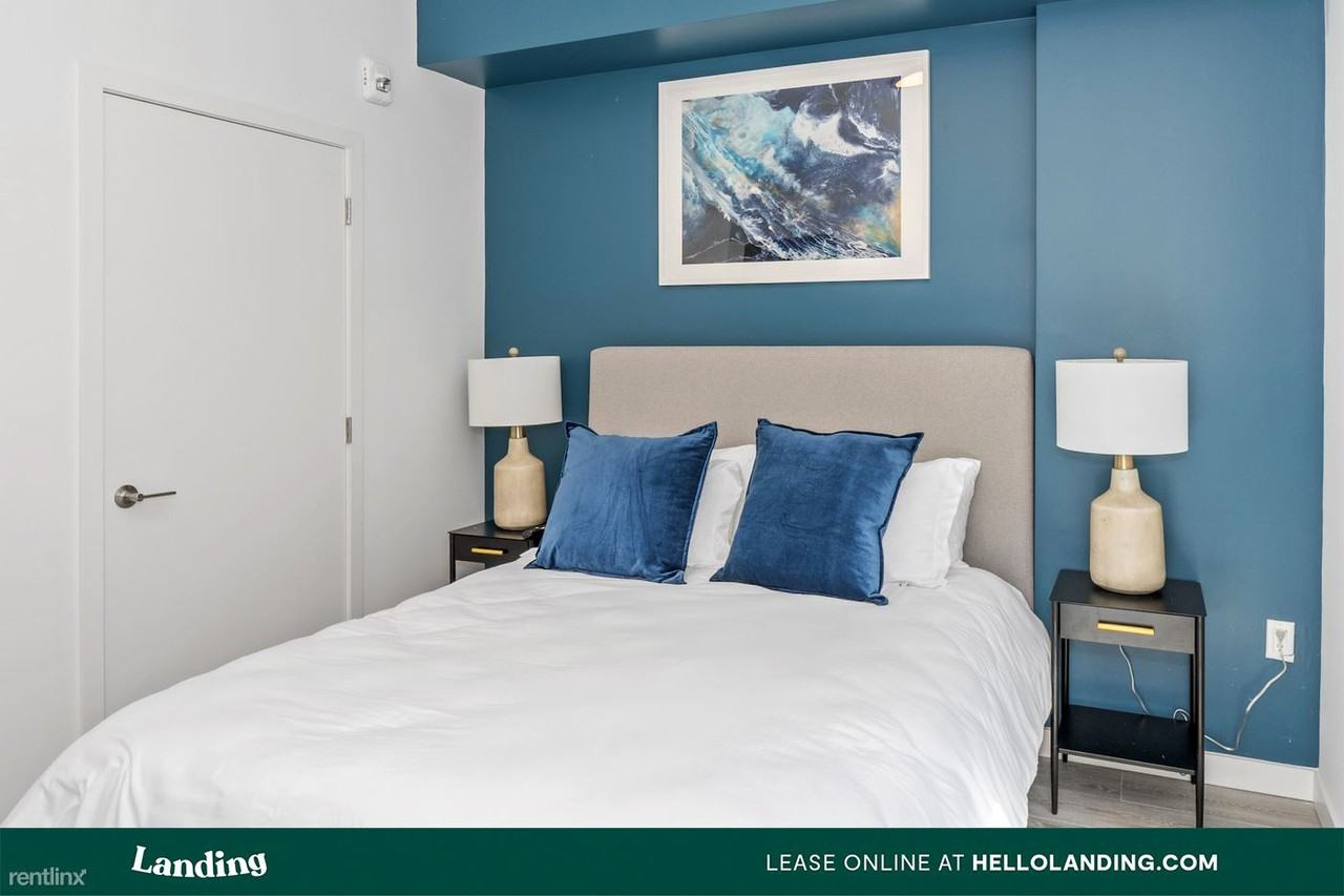 Landing Furnished Apartment Colby At Ohio - Photo 2 of 17