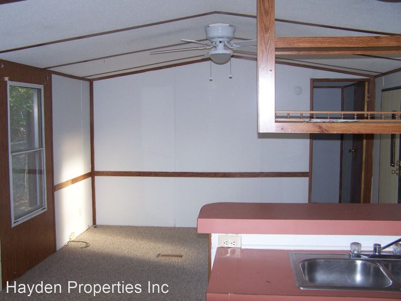 110 Ponds Ln - Photo 3 of 8