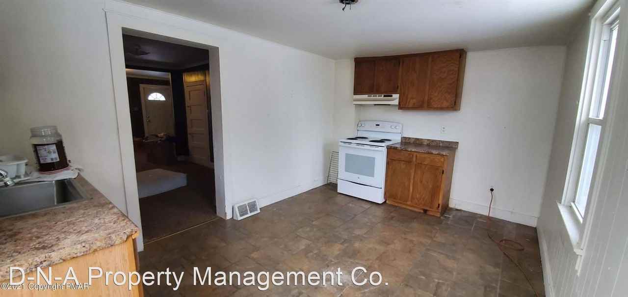 16 E Main St - Photo 3 of 15