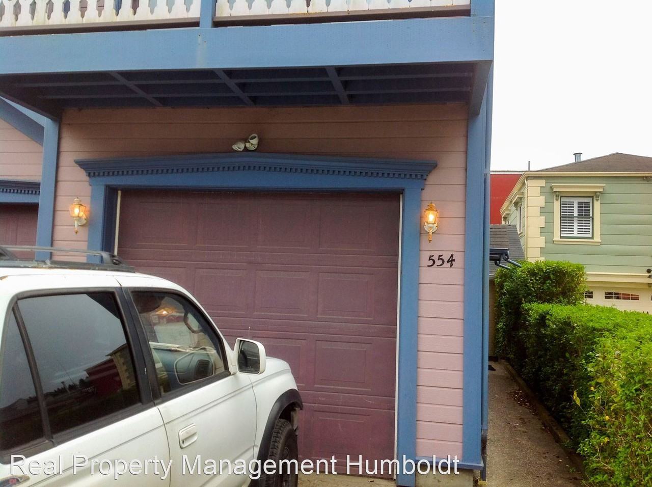 554 Blackburn Ct - Photo 2 of 15