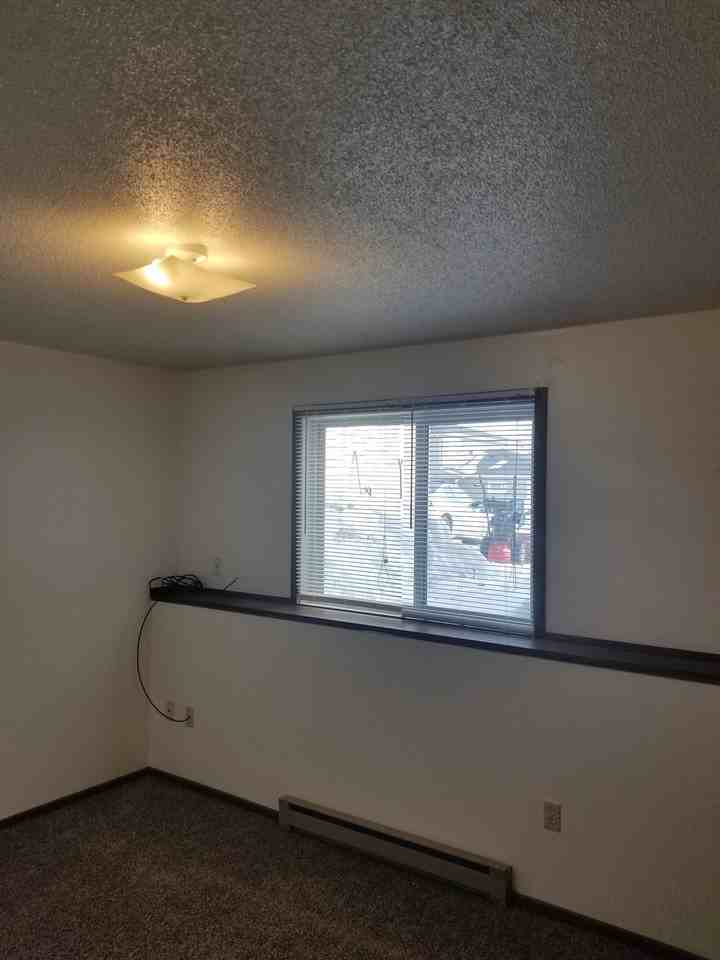 804 11Th St Nw - Photo 2 of 18