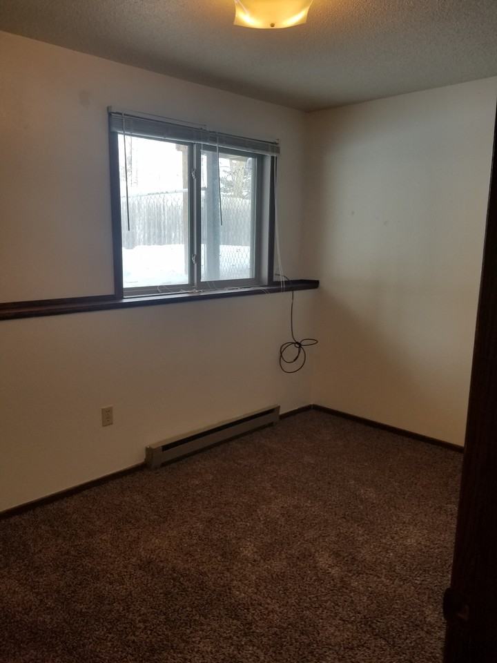 804 11Th St Nw - Photo 3 of 18