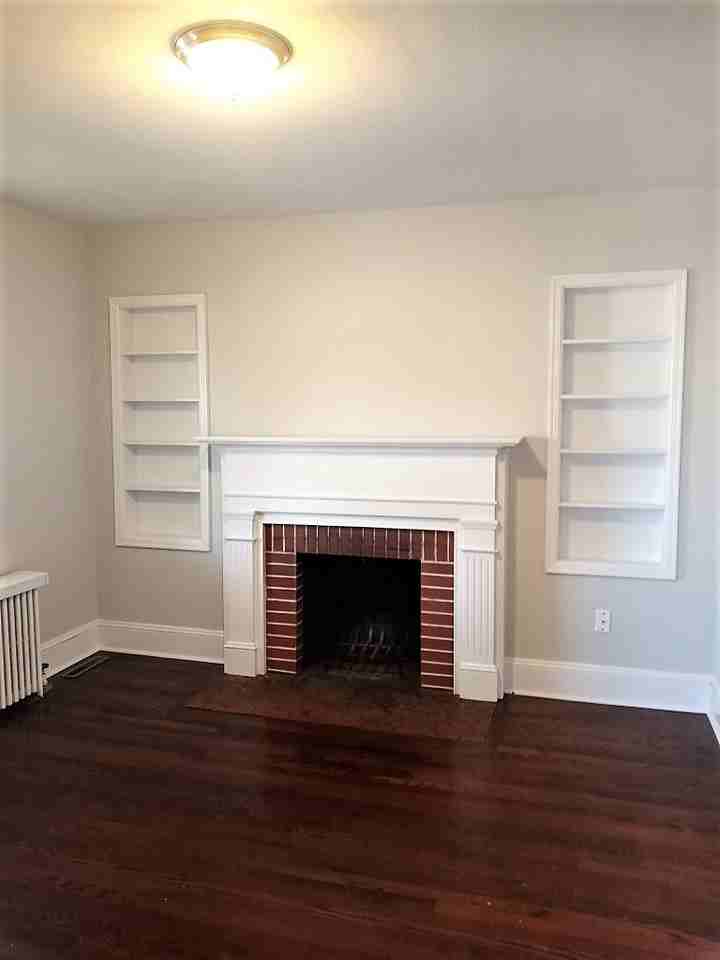 119 Wentworth Ave Ne - Photo 3 of 21