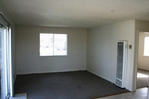 1936 S Tremont St #B - Photo 2 of 6