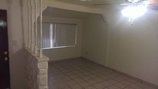 3808 Sierra St - Photo 2 of 31