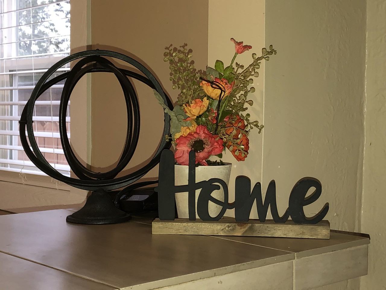 1905 Paris Street - Photo 2 of 8