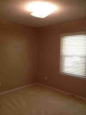 1507 Summit Ln - Photo 2 of 16