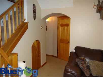 318 Sheldon Court - Photo 2 of 22