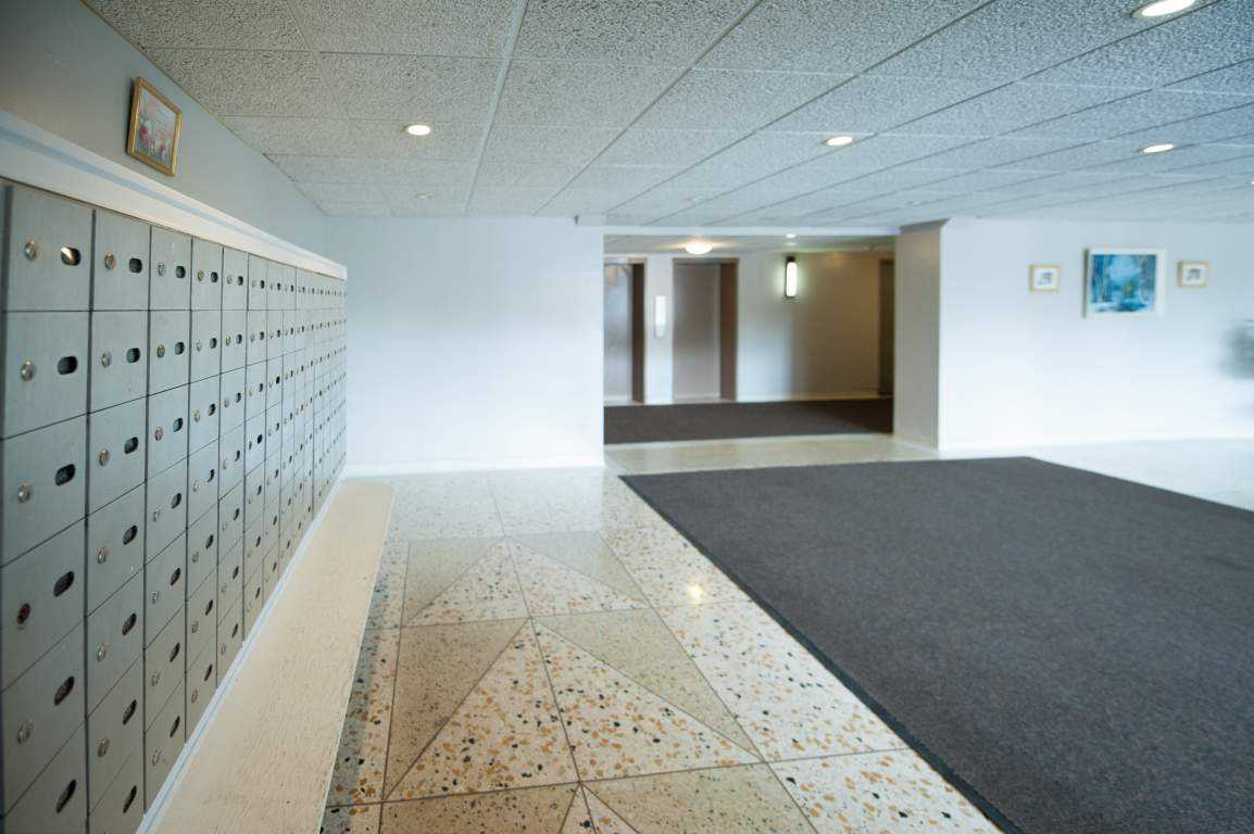 60 Esther Lorrie Apartment Rentals - Photo 3 of 30