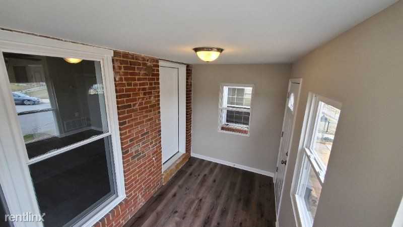 4001 Saint Augustine Ln - Photo 3 of 27