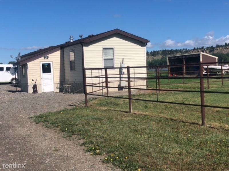 2870 N 16th Rd - Photo 2 of 6
