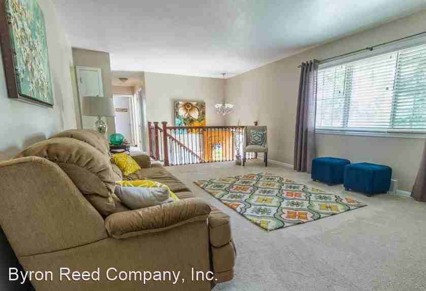 4971 Magnolia St - Photo 2 of 22