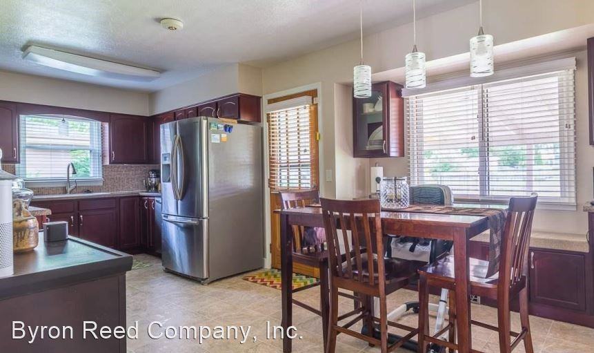 4971 Magnolia St - Photo 3 of 22