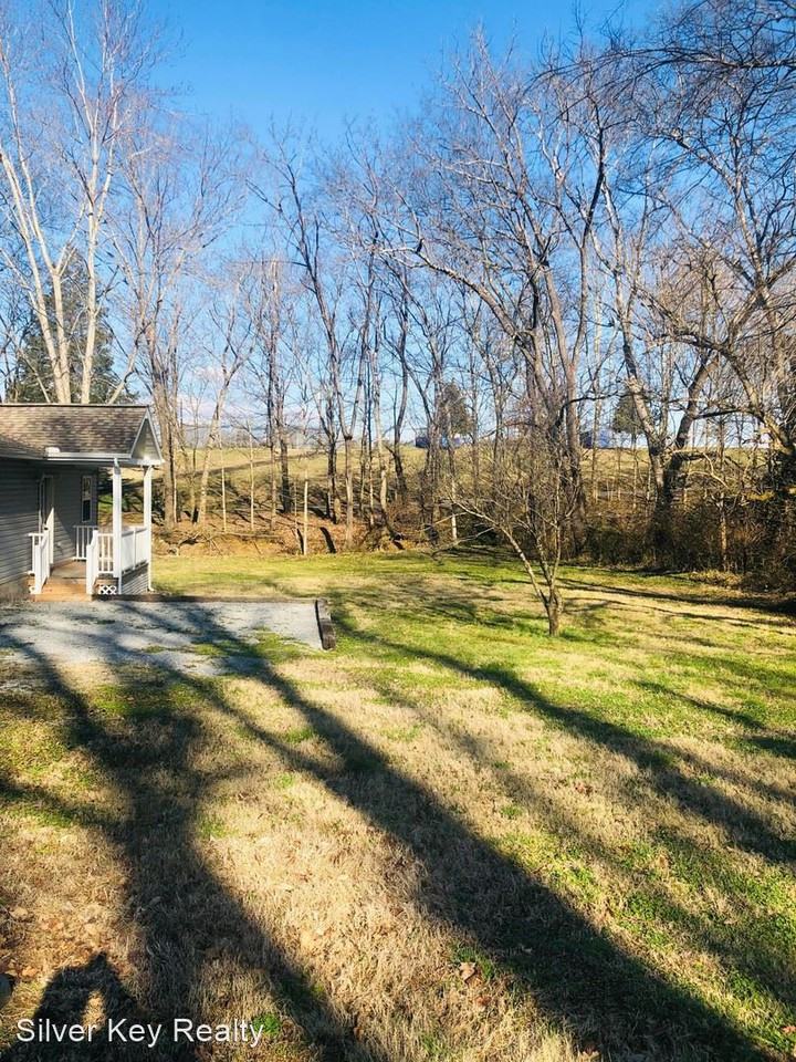 518 Church St - Photo 3 of 18