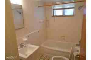 732 W Lincoln Ave - Photo 2 of 10