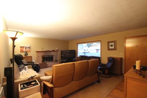 6923 Kansas St - Photo 3 of 17