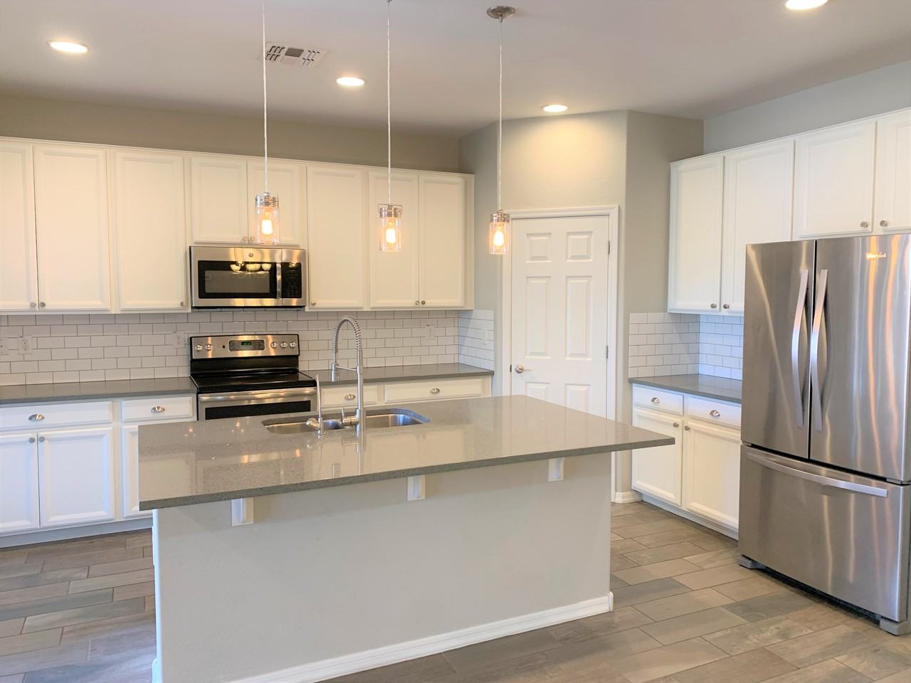 334 N 79th Pl - Photo 2 of 20