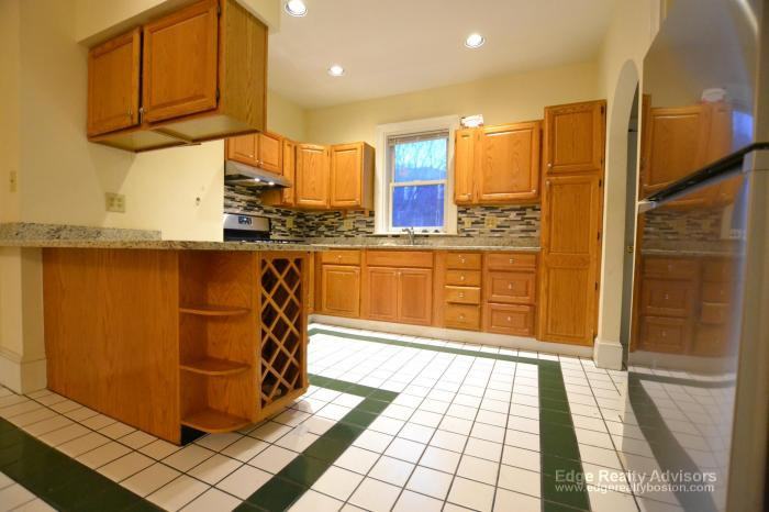 10 Woodmont St - Photo 2 of 10