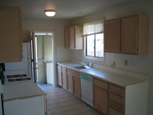 2774 Madera Ave #2772 - Photo 2 of 7