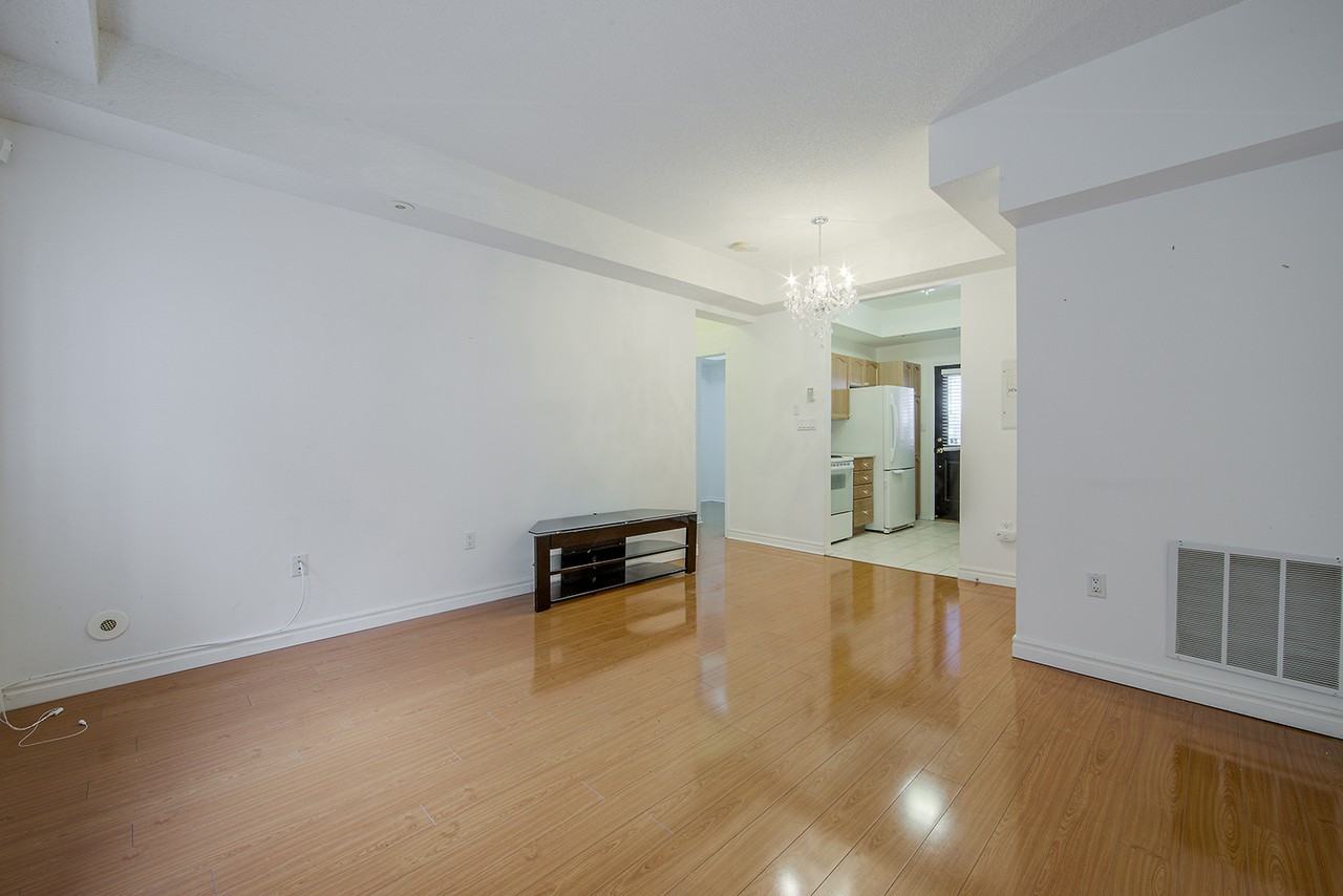 901 Kennedy Rd - Photo 3 of 23