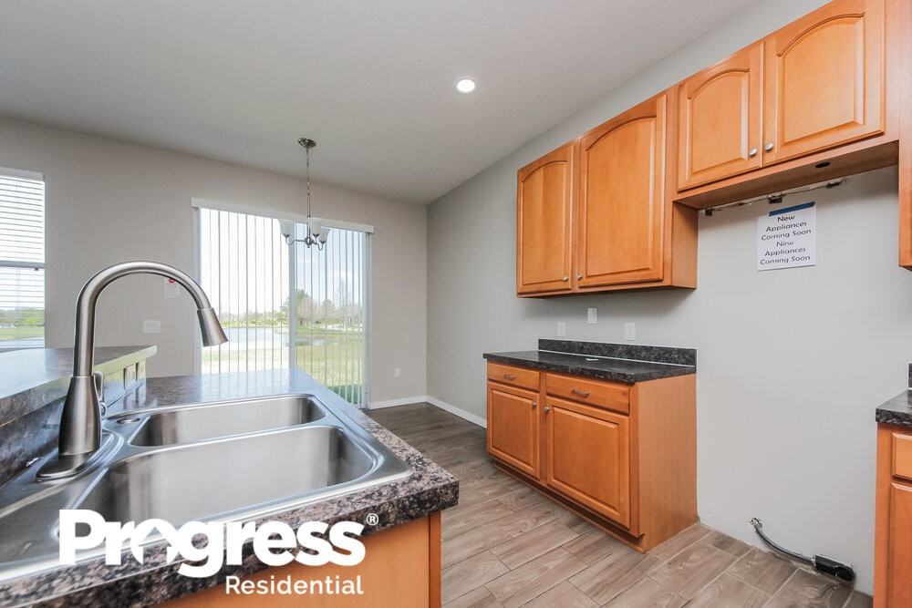 3537 Harlequin Dr - Photo 5 of 15