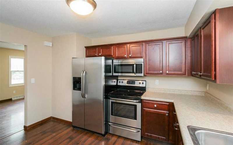 1601 California Avenue - Photo 2 of 10