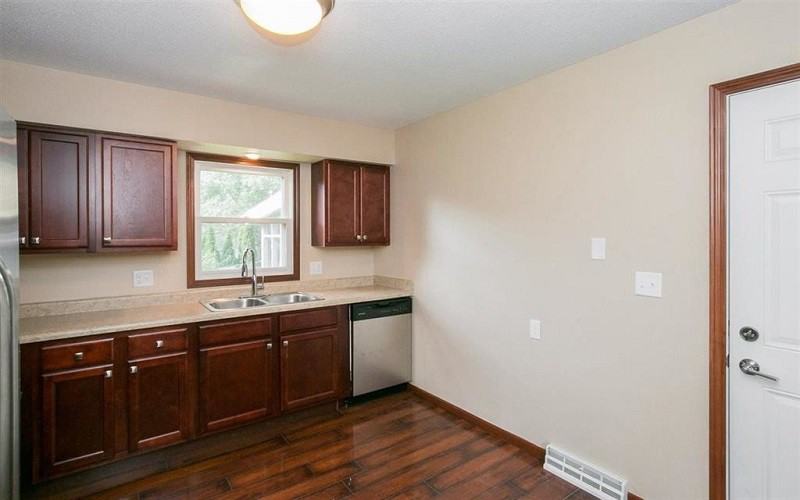 1601 California Avenue - Photo 3 of 10