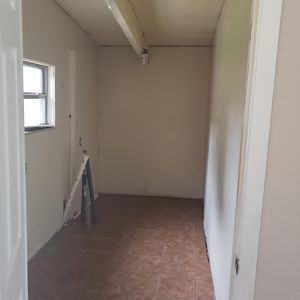 1609 Mayflower Dr - Photo 3 of 5