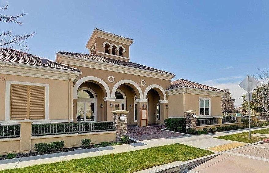 527 Tumble Grass Terrace - Photo 2 of 8