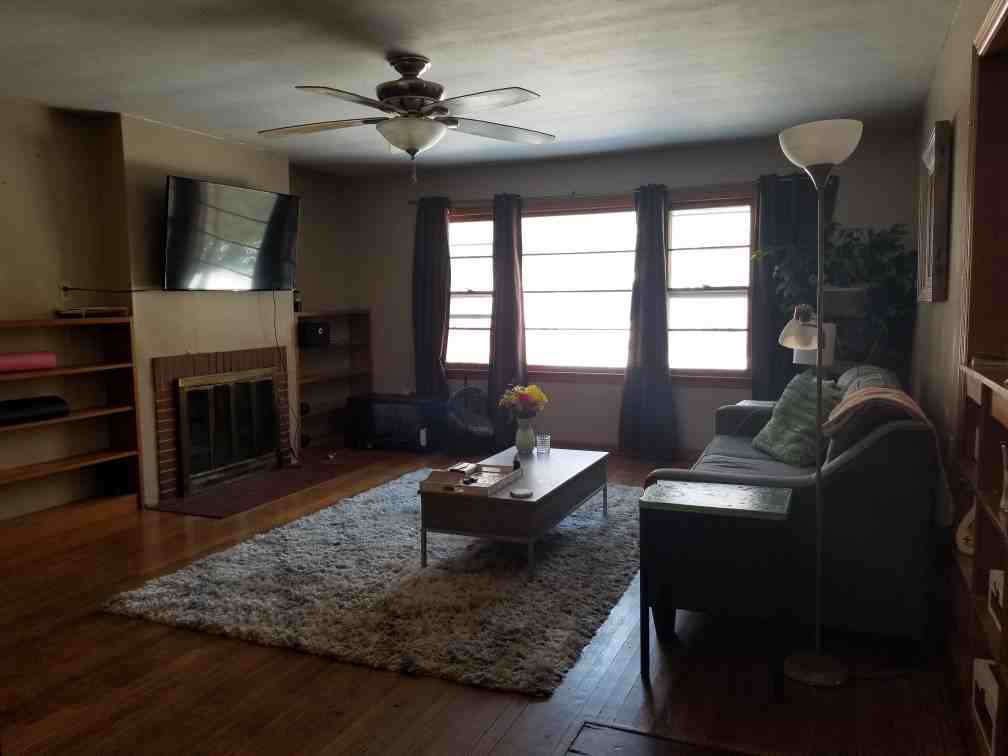 836 W Knapp Ave #1 - Photo 2 of 14