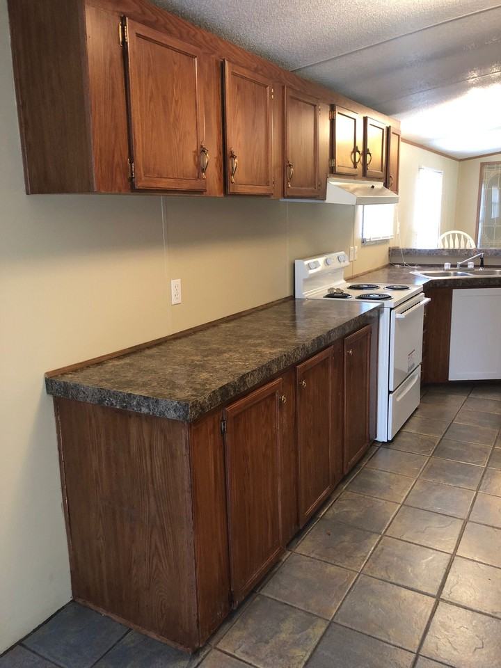 16 Kathryn Dr #1 - Photo 3 of 5