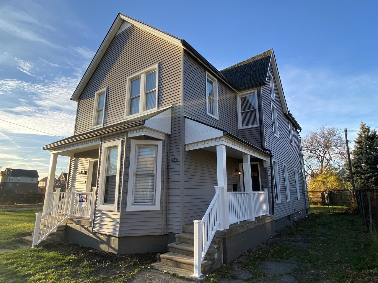 946 W Alexandrine St - Photo 7 of 23